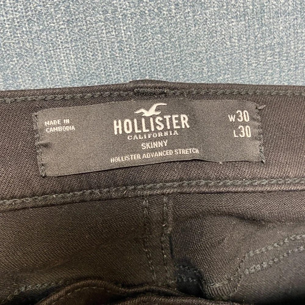 Hollister Jeans Mens 30x30 Black Denim Low Rise Streetwear Grunge Skinny Leg